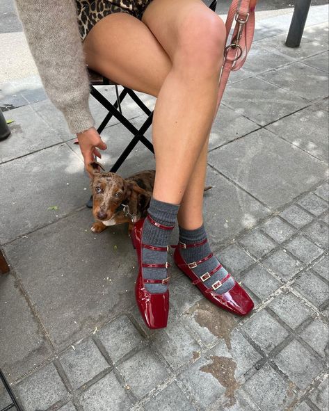 Red Ballerinas, Ballet Flats Outfit, Red Ballet Flats, Flats Outfit, Red Flats, Ballerina Shoes, Dream Shoes, Pretty Shoes, Red Shoes