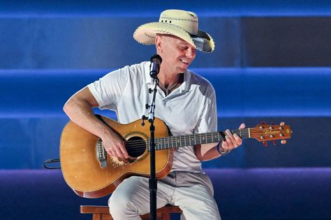 Kenny Chesney Setlist: Sun Goes Down 2024 Tour Concert Tailgate Ideas, Kenny Chesney Tour, Kenny Chesney Concert, Concert Tailgate, Kenney Chesney, Tailgate Ideas, Zac Brown, Country Music News, Zac Brown Band