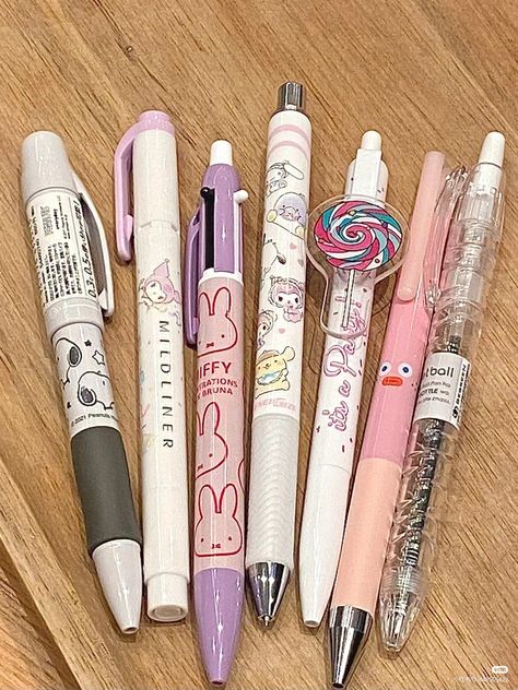 Ulzzang Study, Fountain Pen Aesthetic, Study Goals, Bullet Pen, Bday Wishlist, Cute Stationary School Supplies, Stationary School, Cute Stationary, Bags Aesthetic