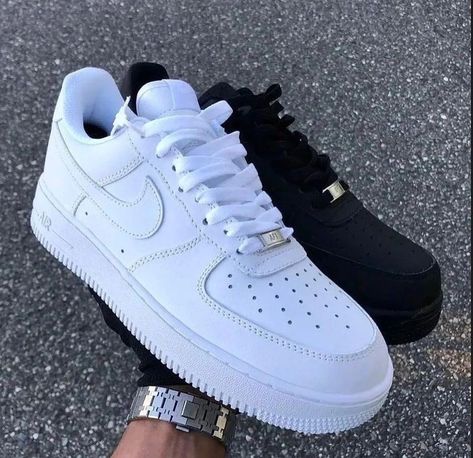 Zapatillas Nike Air Force, Black Air Force 1, Custom Air Force 1, Quirky Design, Black Nike, Sneaker Collection, Adidas Yeezy, Papua New Guinea, Air Force 1