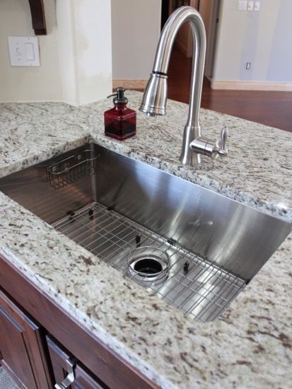 Kitchen Sink Remodel, Best Kitchen Sinks, Outdoor Kitchen Appliances, Kitchen Redo, Kitchen Sink Faucets, Trendy Kitchen, Kitchen Cabinet Design, Outdoor Kitchen Design, Sink In