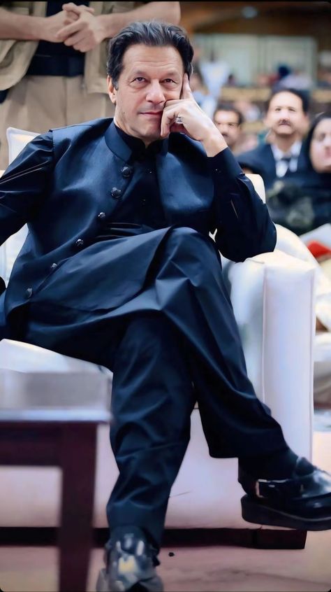 Imran Khan 8k Wallpaper, Imran Khan Wallpapers, Imran Khan Images, Imran Khan Pics For Dp, Natural Photoshoot, Imran Khan Pic, Imran Khan Photos, Rules Poster, Classroom Rules Poster