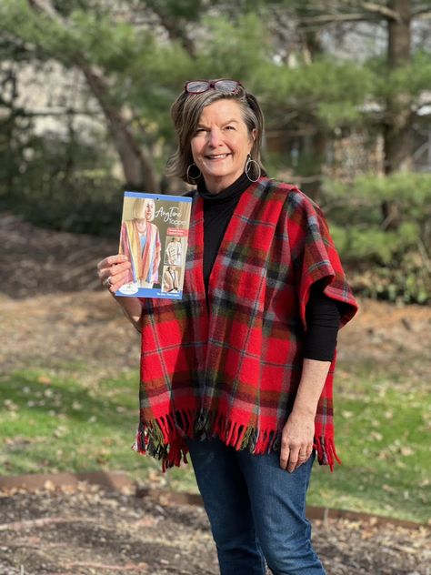 Amy Barickman’s AnyTime Toppers – The Perfect Pattern for Team Spirit! - Nancy's Notions Anytime Topper Pattern, Ann Wood Handmade Sewing Patterns, Nancy Notions, Sewing With Nancy, Blue Panels, Nancy Zieman, Vintage Blanket, Visible Mending, Missouri Star Quilt