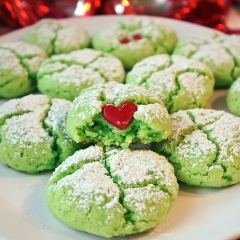 Grinch Crinkle Cookies - Fun Holiday Treats - Quickie Recipes Grinch Crinkle Cookies Recipe, Green Crinkle Cookies, Gluten Free Xmas Cookies, Grinch Crinkle Cookies, Gluten Free Xmas, Green Cookies, Cookies Without Eggs, Fun Holiday Treats, Grinch Cookies