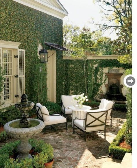 Lovely Courtyard Inspiration – 1010 Park Place Home Moodboard, Small Courtyard Gardens, Courtyard Gardens Design, Small Courtyards, Brick Patios, Small Outdoor Spaces, Beautiful Backyards, Gorgeous Gardens, Courtyard Garden