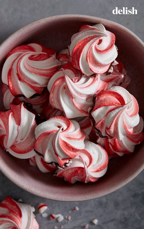 These peppermint meringues are the perfect addition to add a pop of color and fun to your gift-able cookie boxes. They practically scream “holiday!” and they taste fantastic as well. Peppermint Meringue, Gluten Free Holiday Cookies, Peppermint Meringues, Christmas Candy Homemade, Gluten Free Christmas Cookies, Gluten Free Holiday, Dessert Platter, Gluten Free Christmas, Candy Recipes Homemade