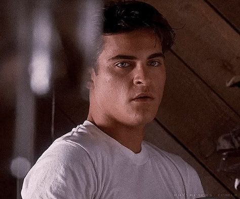 lydia on Twitter: "oh uhhh hmmm yes sir !!… " Joaquin Phoenix Gladiator, Phoenix Gif, Face Study, Peyton List, Joaquin Phoenix, Film Art, Arnold Schwarzenegger, Most Beautiful Man, Pretty Face