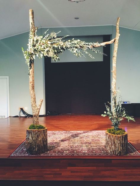 Diy Wedding Arbor, Wood Wedding Arches, Diy Arbour, Wedding Arbor Rustic, Diy Wedding Arch, Wedding Arbors, Backdrop Frame, Wedding Arbour, Wedding In The Woods