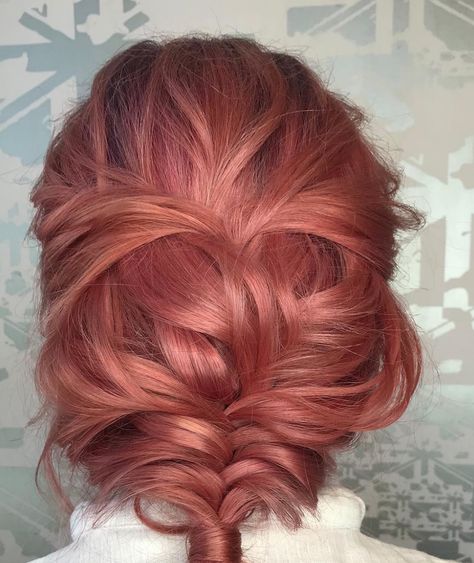 Sadie did this colour today!  On trend as ever … Dark Peach Hair Color, Coral Red Hair, Dark Peach Hair, Autumnal Hair, Salmon Hair, Raspberry Hair, Peach Hair Colors, Pantone Colour Of The Year, Coral Hair