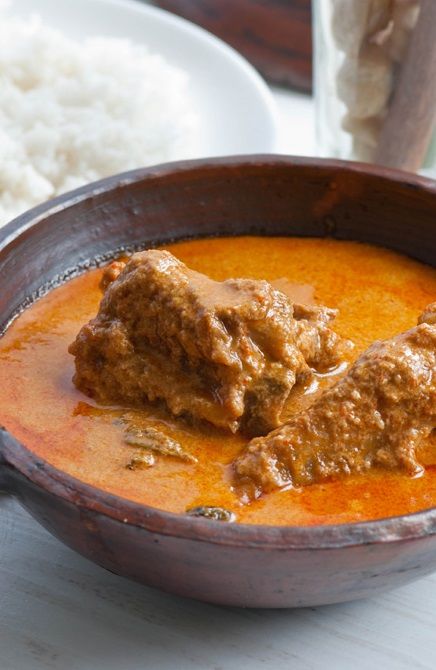 GULAI AYAM (chicken curry) [Indonesia] [asianrecipes4u] Spice Photography, Indonesian Dishes, Regional Recipes, Berbuka Puasa, Ayam Bakar, Indonesian Cuisine, Curry Dishes, Malaysian Food, Thai Curry