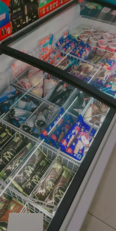 #ice #cream #icecream Convenience Store Ice Cream, 7 11 Aesthetic, Ice Cream Fridge, Ice Cream Pictures, Ice Cream Store, Seven Eleven, Ice Cream Freezer, Hogwarts Dr, Red Bouquet Wedding