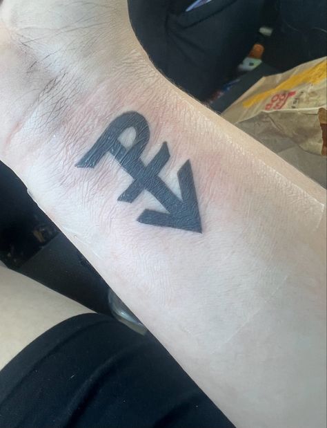 Pierce The Veil Lyric Tattoos, Piece The Veil Tattoo, Pierce The Veil Makeup, Pierce The Veil Widget, Ptv Tattoo Ideas, Pierce The Veil Cake, Pierce The Veil Drawings, Pierce The Veil Tattoos Ideas, Pierce The Veil Nails