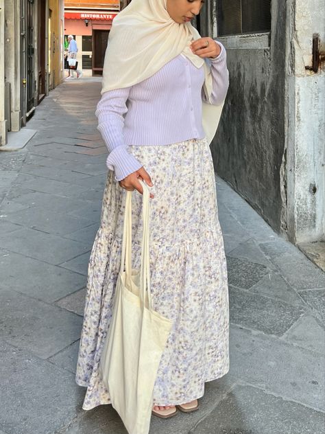 Modest outfits | maxi skirt | summer hijabi outfits | lavender | modest fashion Hijabi Floral Skirt Outfits, Skirts Modest, Lilac Maxi Skirt Outfit, Modest Hijabi Outfits Long Skirts, Long Skirt Fashion Hijab, Lavender Fits, Maxi Skirt Outfit Modest Hijabi, White Maxi Skirt Outfit Modest, Cute Modest Outfits Hijab