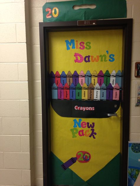 Crayon decorative door Preschool Classroom Doors Ideas, Crayon Door Decoration, Crayons Door Decoration, Crayon Box Door Decoration, Crayon Box Classroom Door, Welcome To Our Pack Classroom Door, Crayon Classroom Door Ideas, Beginning Of School Door Decorations, August Door Decorations