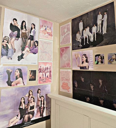 Itzy Room Decor, Itzy Collage, Itzy Album Aesthetic, Bee Room Decor, Bee Room, Dorm Room Wall Decor, Dorm Room Walls, Pop Posters, Poster Room