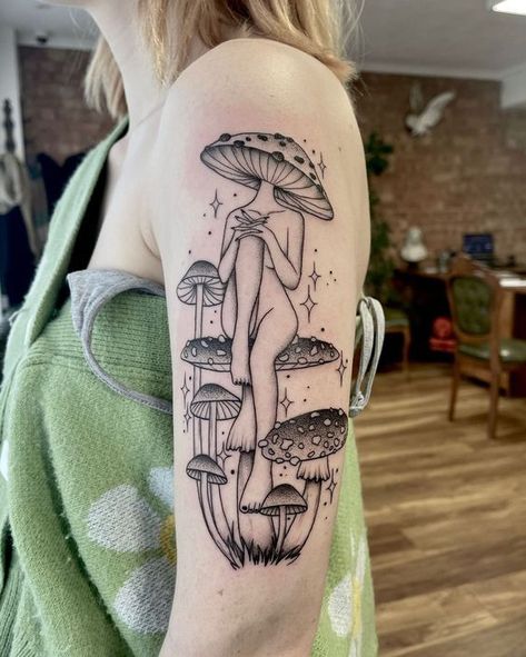 Psylocibin Mushroom Tattoo, Half Body Tattoo, Mushroom Flash, Mushroom Tattoo Ideas, Tattoo Collage, Thigh Sleeve, Mushroom Tattoo, Tattoo Board, Mushroom Tattoos