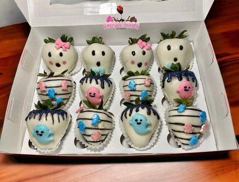 #booyorghoul • Instagram Gender Reveal Dessert Table, Gender Reveal Dessert, Halloween Gender Reveal, Gender Reveal Ideas, Reveal Ideas, Little Monsters, Hocus Pocus, Dessert Table, Gender Reveal