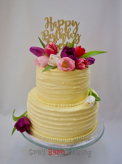 Iced Cake, White Chocolate Buttercream, White Chocolate Cake, Chocolate Raspberry Cake, Ice Cake, Raspberry Filling, Yellow Cake, Birthday Surprise Party, Surprise Party