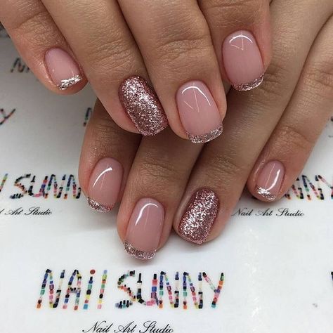 Nail Ideas Glitter Tips, Rose Gold French Tip Nails Short, Gel Nail Paint For Short Nails, February Gel Nails Short, Nails Sparkle Tips, Short Glitter Nails Gel, French Tip Nails With Design Glitter, Different Coloured Nails, Short Glitter French Tip Nails