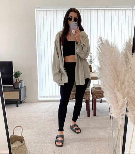 Look Legging, Leggings Outfits, Legging Outfits, Athleisure Outfits, Chic Outfit, Mom Outfits, Looks Style, Spring Summer Outfits, Outfits Casuales