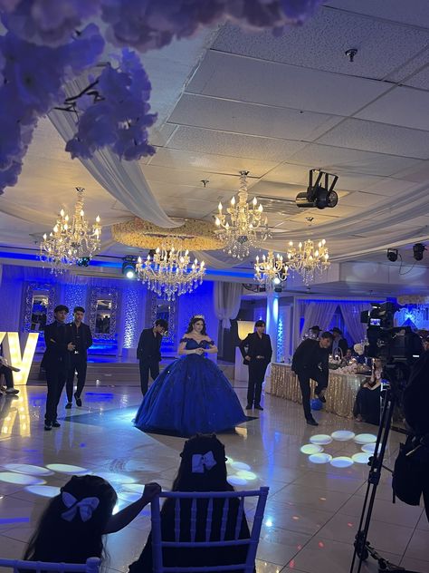 Midnight Blue Chambelanes Outfits, Chambelanes Outfits Quinceanera Blue And Silver, Xv Dresses Royal Blue, Champagne And Royal Blue Quinceanera Theme, Royal Blue Quince Theme Ideas, Dark Quinceanera Themes, Navy Blue Quinceanera Ideas Decor, Royal Quince Theme, Royal Blue Quince Decorations