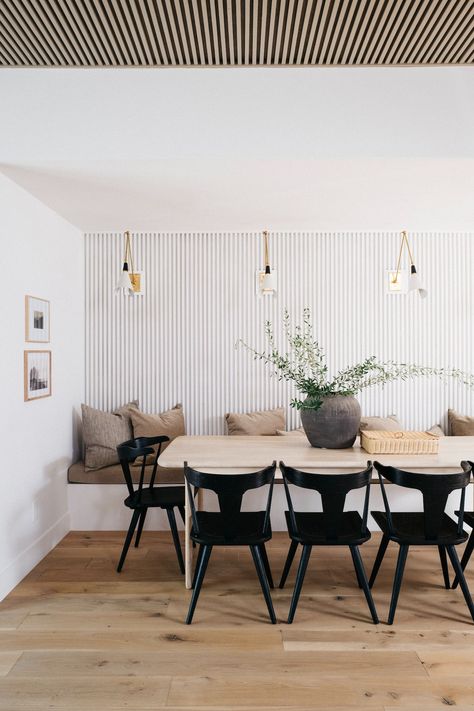 #DownToEarthProj | THELIFESTYLEDCO Portfolio — THELIFESTYLEDCO Shop Banquette Seating In Kitchen, Dining Room Bench Seating, Black Dining Room Chairs, Interior Design Dining Room, Black Dining Room, Dining Room Interiors, Oak Dining Chairs, Banquette Seating, Dining Nook