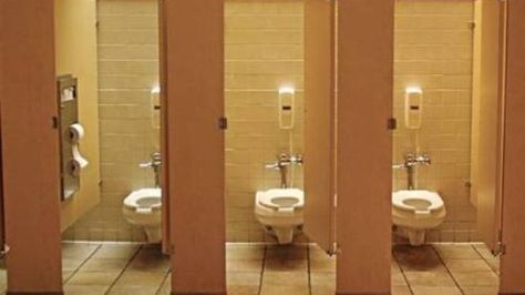 Man filed a $5.4 million lawsuit against San Diego A man from San Diego sued the Municipality of San Diego on grounds of his “suffering” after seeing a woman inside the men’s toilet at a concert held at the City Hall. Public Bathroom Aesthetic, Corporate Bathroom, Public Washroom, Bathroom Stalls, Scene Reference, Ladies Bathroom, Food Franchise, Public Bathroom, Bathroom Stall