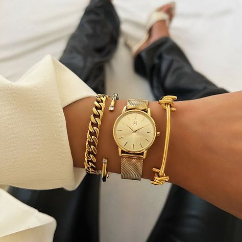 Avenue Collection — Chelsea Gold Men's Watch | MVMT Gold Watch Outfit, Classic Minimalist Style, Minimal Watch, Vintage Gold Watch, Boyfriend Watch, Watch Engraving, Gold Watches Women, Brown Jewelry, Gold Watch Men