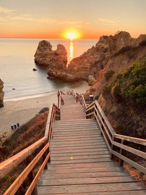 Looking for cool things to do in Portugal? Check out this handy one-week Portugal travel itinerary. From Lisbon and Porto to the Algarve, discover the best of Portugal with this handy guide. Read now #portugal #europe #traveldestinations #travel Portimao Portugal, Things To Do In Portugal, Lisbon Portugal Travel, Portugal Itinerary, Things To Do In Lisbon, Portugal Vacation, Spain Aesthetic, Europe Holidays, Travel Vision Board