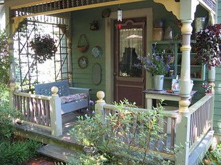 Cecile's Garden | Lauren Jolly Roberts | Flickr Front Porch Pictures, Cottage Patio, Balkon Decor, Cottage Porch, Vintage Porch, Building A Porch, Farmhouse Porch, Small Front Porches, House With Porch