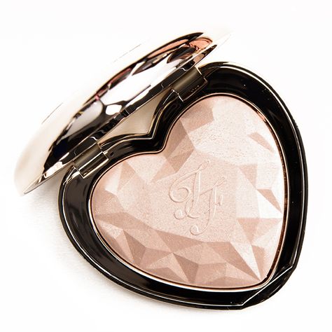 Two Face Highlighter, Two Faced Highlighter Heart, Makeup Products Highlight, To Faced Highlighter, Cute Highlighter Makeup, Too Face Highliter, Highlither Aesthetic, Makeup Products Highlighters, Highlither Makeup Products