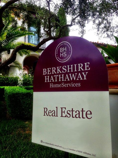 Berkshire Hathaway Yard Sign. Coming soon. "Good to know". Real Estate Signs, Sale Sign, Warren Buffett, Berkshire Hathaway, Real Estate Tips, Yard Sign, Real Estate Companies, For Sale Sign, Yard Signs