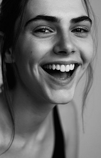 Smile! Sorriso! Sonrisa Happy Emotion Faces, Happy Face Photography, Different Smiles, Joyful Expression, Portret Feminin, Wide Smile, Smiling People, Expressions Photography, Photographie Portrait Inspiration