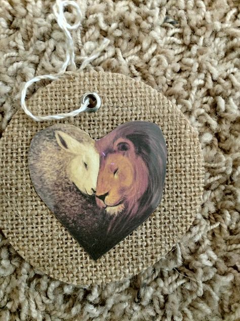 Lion and Lamb Lion And Lamb Craft, Lion And Lamb Ornament Diy, Jesse Tree Lion And Lamb Ornament, Baby Jesus Ornament Jesse Tree, Jessie Tree Ornaments, Jessie Tree, Lion Ornament, Lamb Christmas Ornament, Lamb Craft