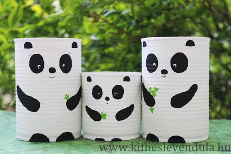 Painted Tin Cans, Panda Stuff, Diy Crayons, Tin Can Art, Plastic Bottle Art, Plant Pot Diy, Painted Pots Diy, Recycle Cans, Panda Party