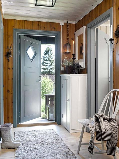 Cottage Makeover, Scandinavian Cottage, Country Style Furniture, Swedish Cottage, Cottage Interior, Swedish House, Deco Boheme, Style Deco, Cabin Life