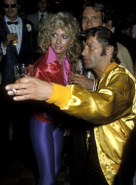 olivia newton john studio 54 Studio 54 Fashion 1970s, Studio 54 Hair, Studio 54 Party Outfits, Studio 54 Aesthetic, Celebrities Partying, Studio 54 New York, Studio 54 Fashion, Studio 54 Outfits, Studio 54 Party