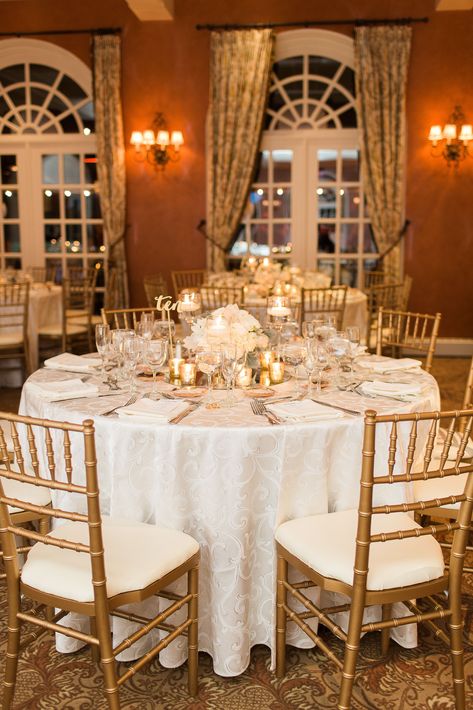 Gold and White Round Reception Table Small Centrepiece, Gold Wedding Reception, Gold Chair, Gold Wedding Decorations, Round Tables, Fancy Wedding, Wedding Hall, Wedding Dress Pictures, Anniversary Ideas