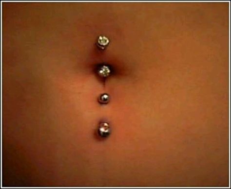 got upper, should i get lower belly piercing? Lower Belly Piercing, Lower Navel Piercing, Belly Button Rings Dangle, Belly Piercing Jewelry, Cool Piercings, Lower Belly, Outfit Inspo Casual, Navel Piercing, Belly Piercing