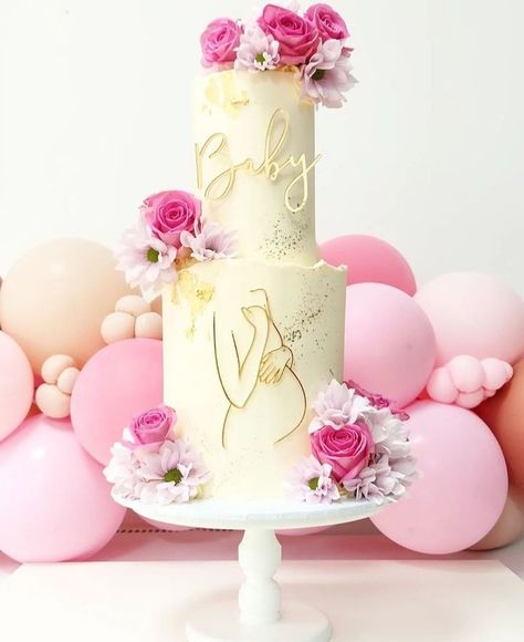 Mommy To Be Cake, Creative Cake Designs, Baby Shower Gender Reveal Cake, Baby Shower Cake Ideas, Baby Shower Cakes Neutral, Bear Baby Shower Cake, Cousin Tattoos, Pink Baby Shower Cake, Baby Shower Sweets