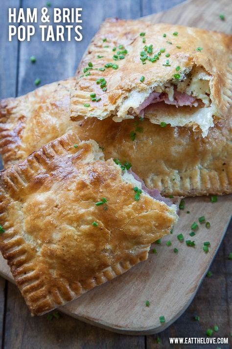 This ham and cheese pie are made with ham and brie, making them the perfect savory hand pie for a meal or just a fun snack! Ham And Cheese Pie, Savory Pop Tarts, Hand Pies Savory, Poptart Recipe, Savory Pies Recipes, Hand Pie Recipes, Recipes Savory, Fingerfood Party, Cheese Pie