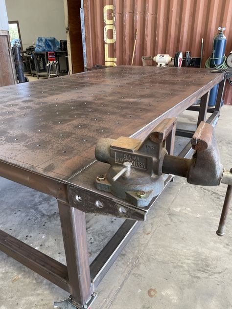 Metal Working Table, Metal Workbench, Metal Work Bench, Metal Work Table, Welding Workshop, Metal Working Machines, Welding Table Diy, Cool Welding Projects, Welding Tables