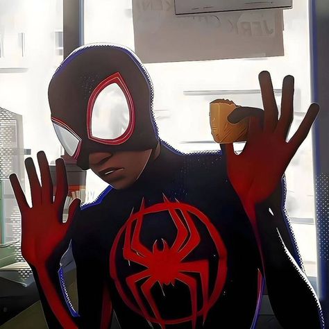 Miles Morales Reference, Miles Spiderverse, Noxus League Of Legends, Miles Morales Icon, Spiderman Spiderverse, Miles Spiderman, Image Spiderman, Spaider Man, Miles Morales Spiderman