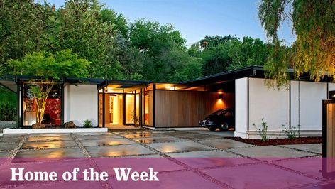 Post-and-beam classic in Sherman Oaks stays true to form - Los Angeles Times Mid Century Modern Backyard, Modern Backyard Design, Modern Driveway, Mid Century Exterior, Modern Renovation, Modern Landscape Design, Mid Century Architecture, Modern Backyard, Sherman Oaks