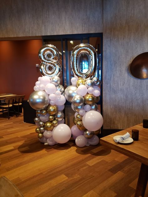 80th Birthday Balloon Decorations, 80 Balloon Decor, 80th Birthday Balloons, Balloon Columns With Numbers, Number Balloon Columns, Balloon Stand Ideas, Business Anniversary Ideas, Silver And Lilac, Birthday Setup