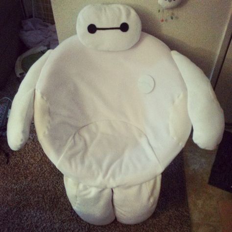 "On a scale of 1 to 10, how would you rate your comfort?" Baymax papasan chair cover. :) gift for my friend, @vashfanatic I hope you like it! #baymax #bh6 #bighero6 #papasan #decor #crafts #disney Baymax Room Decor, Papasan Chair Cover, Diy Seating, Holy Guacamole, Disney Merch, Disney Decor, Papasan Chair, For My Friend, Baymax