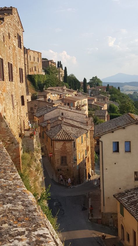 Montepulciano Montepulciano Italy, Life Vision, Life Vision Board, Pics Inspo, European Architecture, Montepulciano, Italy Aesthetic, Italian Summer, College Life