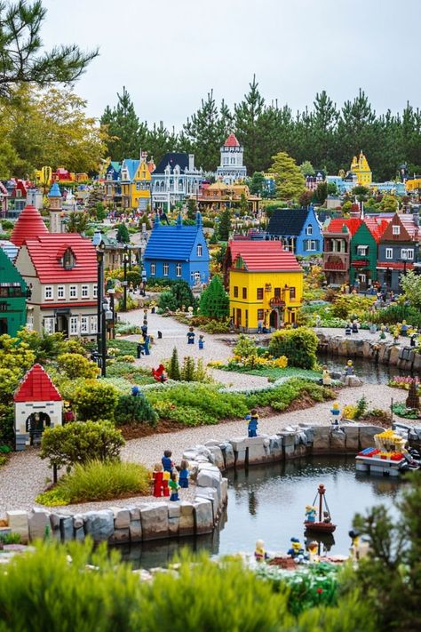 Build Fun Memories at Legoland Denmark with Your Family 🧱✨ Take your family to the world of Lego in Billund, Denmark! Explore interactive rides, creative workshops, and incredible Lego sculptures. 🌟🎡 #LegolandDenmark #FamilyTravel #CreativeAdventures #DenmarkFun Legoland Denmark, Billund Denmark, Creative Workshops, Lego Sculptures, Fun Memories, Creative Workshop, To The World, Family Travel, Denmark