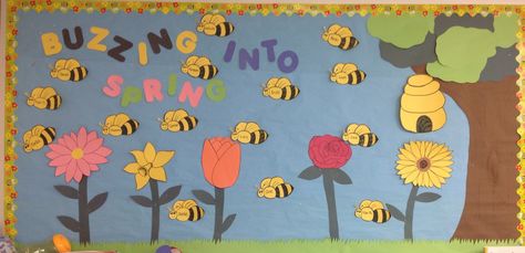 Buzzing into Spring bulletin board Buzzing Into Spring Bulletin Board, Spring Bulletin Board Ideas, March Preschool, Door Bulletin Boards, Spring Board, Bulletin Boards Classroom Decor, Spring Bulletin, Spring Bulletin Boards, Preschool Bulletin