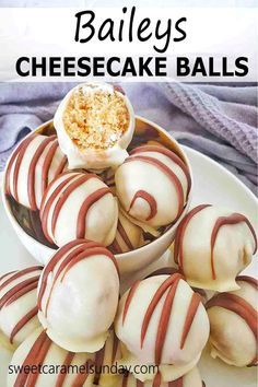 Baileys Rum Balls, Baileys Balls, Desert Balls, Booze Balls, Baileys Balls Recipe, Baileys Truffles, Baileys Truffles Recipe Easy, Tiramisu Balls Recipe, Red Velvet Cheesecake Balls